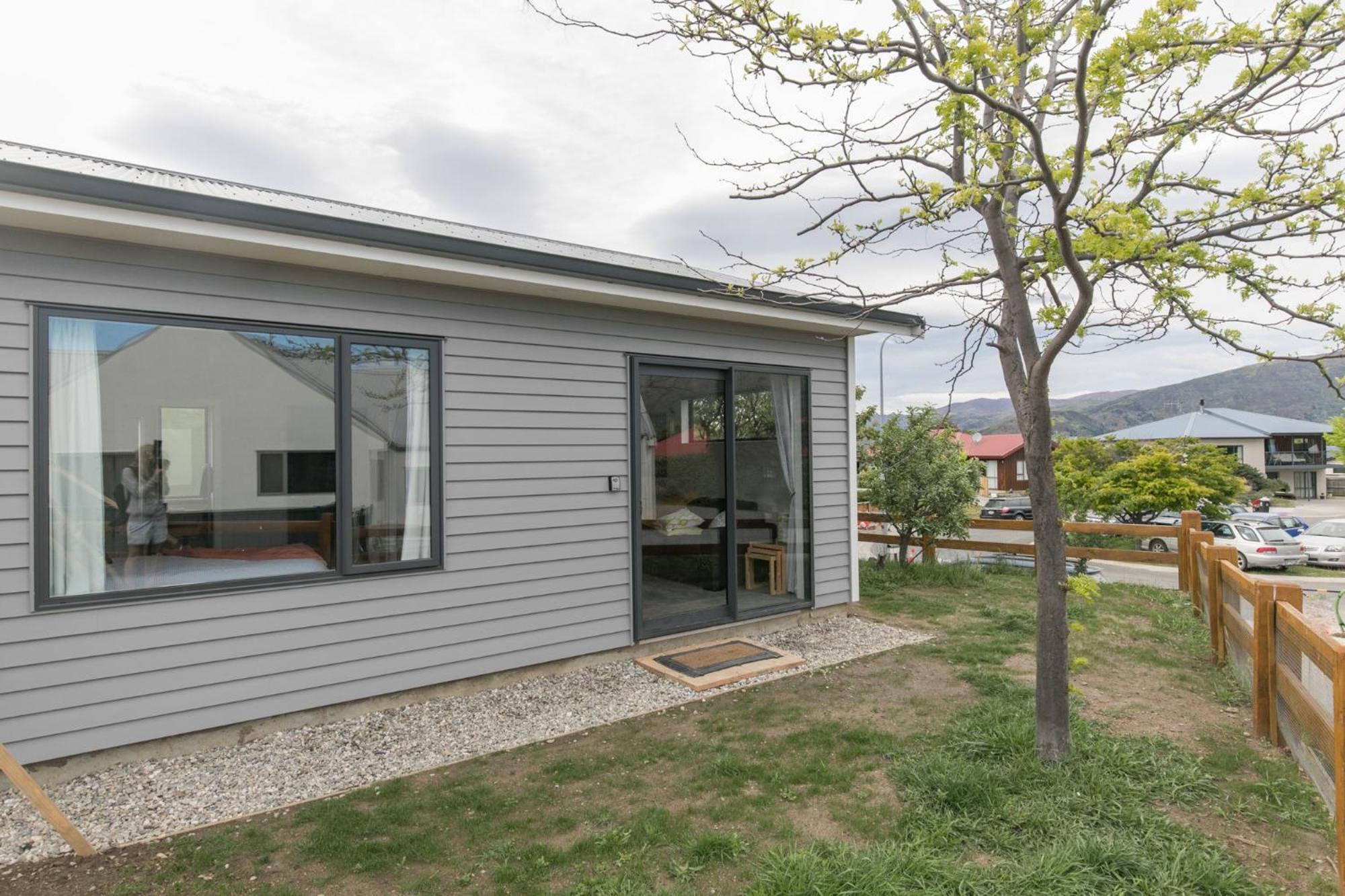 Mount Iron Apartment Wanaka Exteriör bild